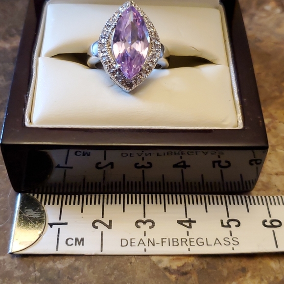 Stirling silver ring with gem - Picture 3 of 3